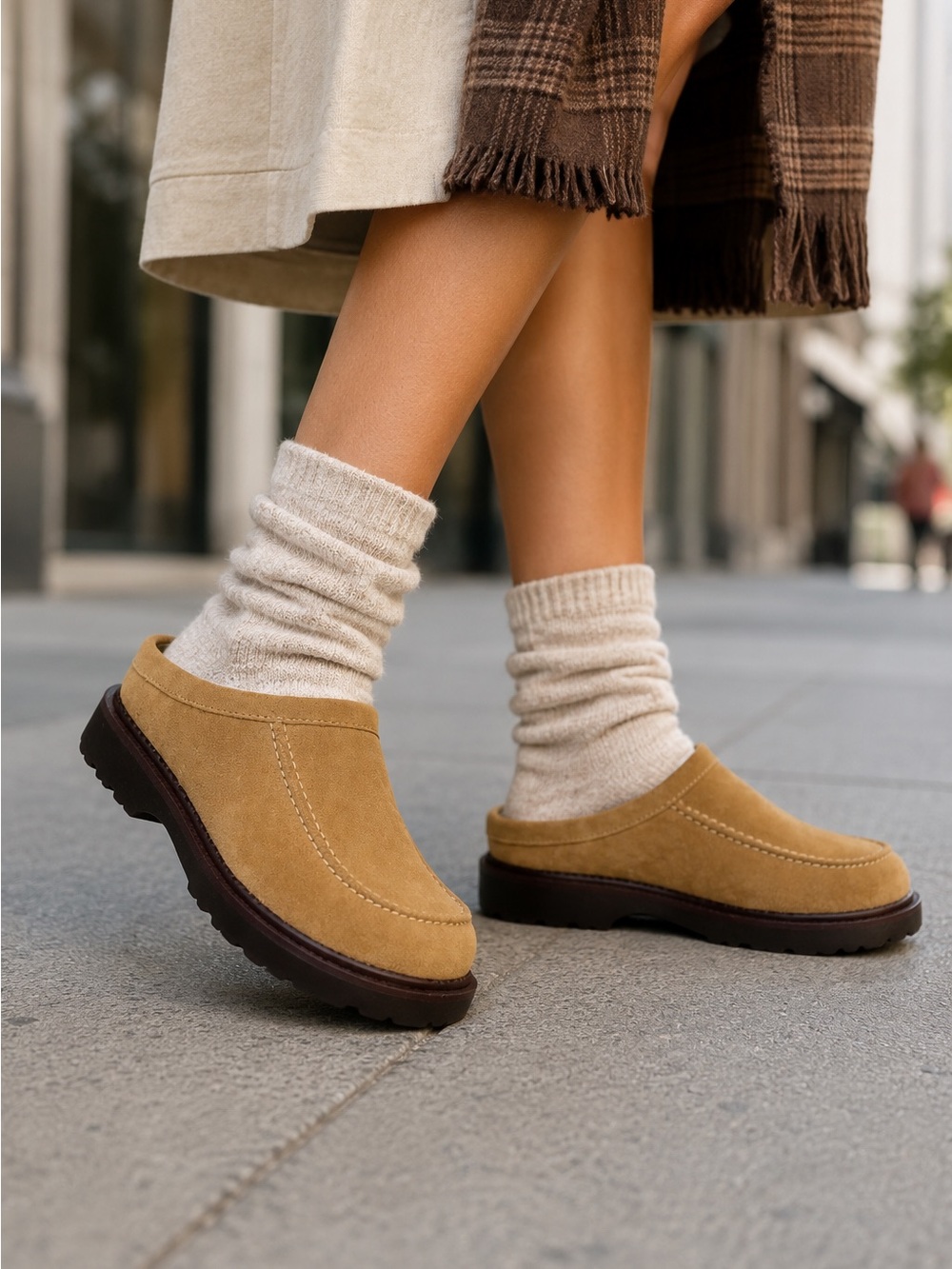 RED STONE Women's Y2K Tan Suede Lug Sole Slipon Mules 7 NEW